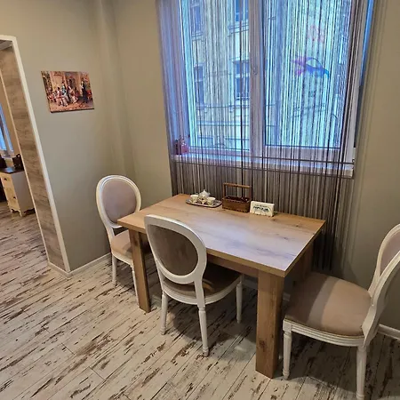 барок Apartament Loveci