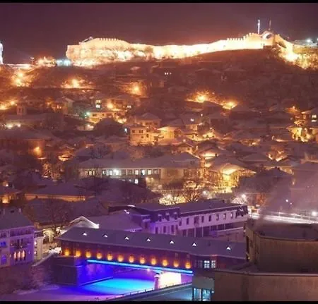 барок Lovech